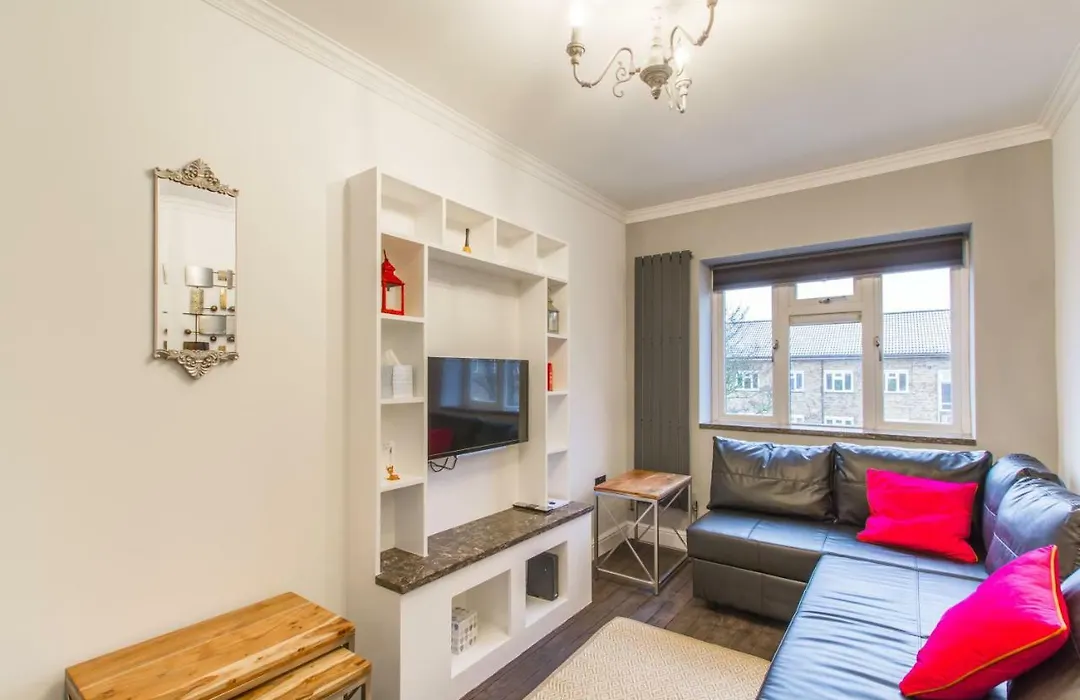 Luxury London Apartment-1